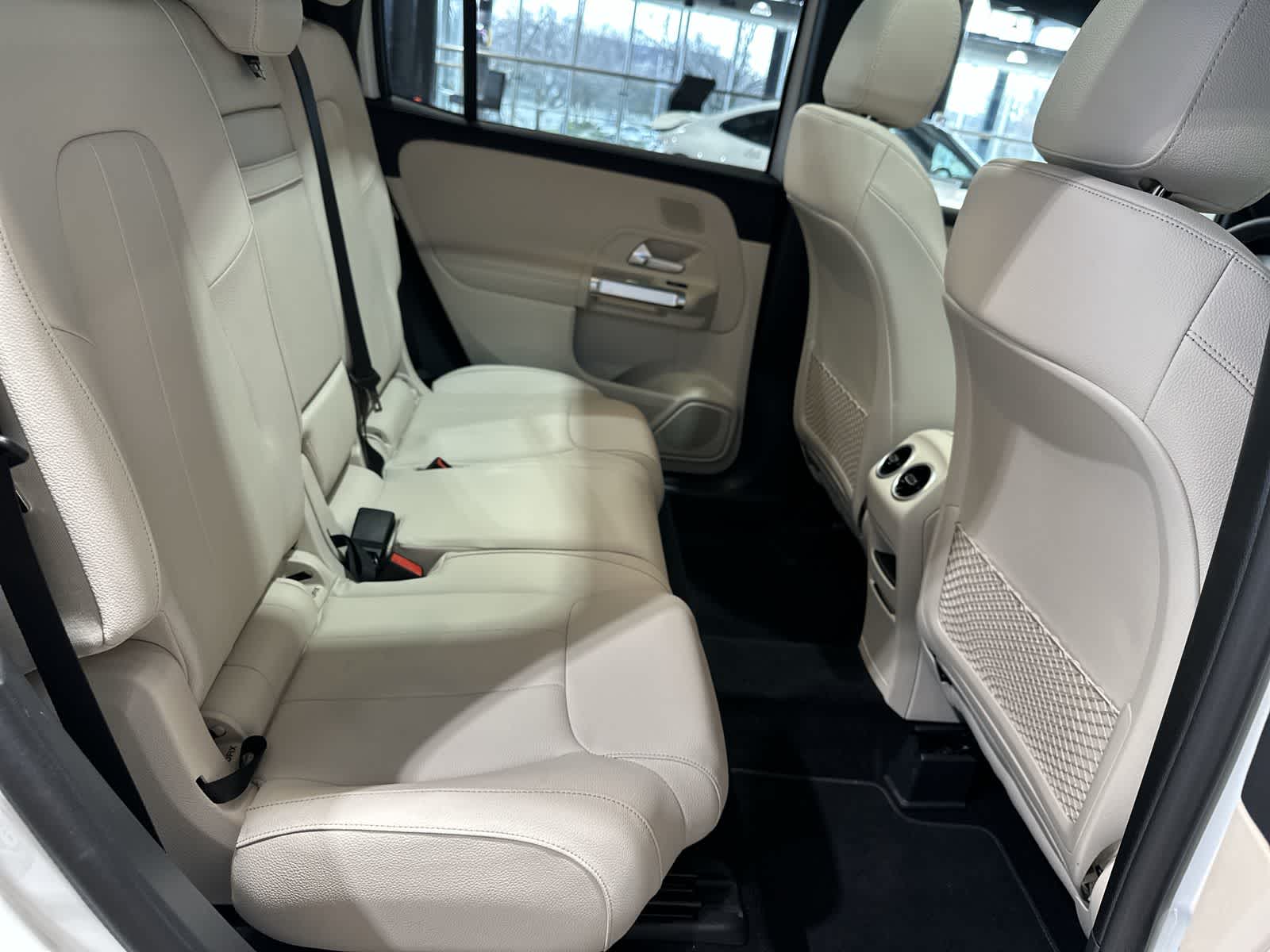 Thumbnail: 2026 Mercedes-Benz GLB - 25