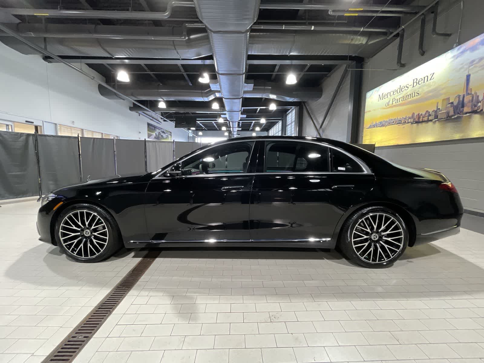 Thumbnail: 2025 Mercedes-Benz B-Class - 15