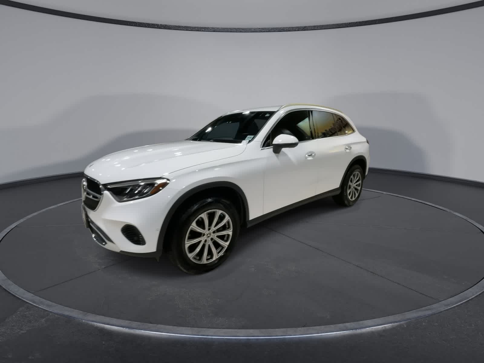 Thumbnail: 2025 Mercedes-Benz GLC - 6