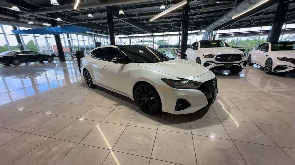 Used 2023 Nissan Maxima SR Sedan