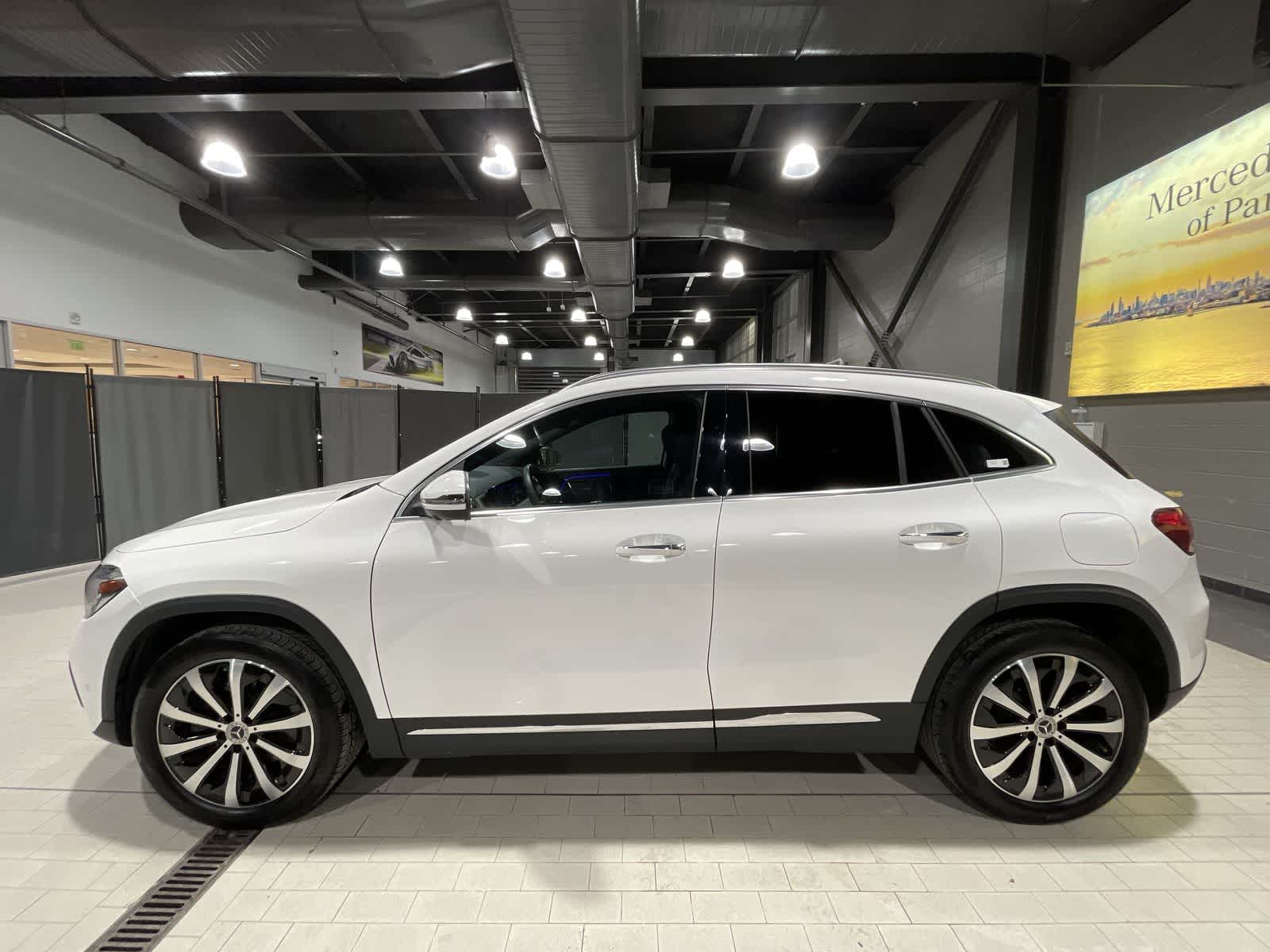 Thumbnail: 2023 Mercedes-Benz GLA - 15