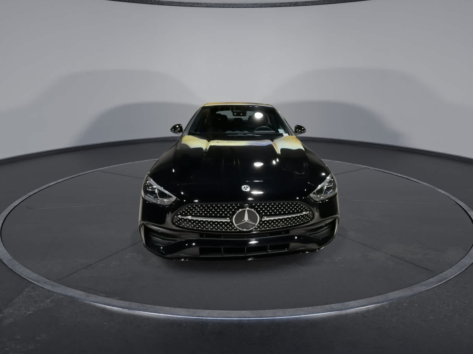 Thumbnail: 2022 Mercedes-Benz C-Class - 4