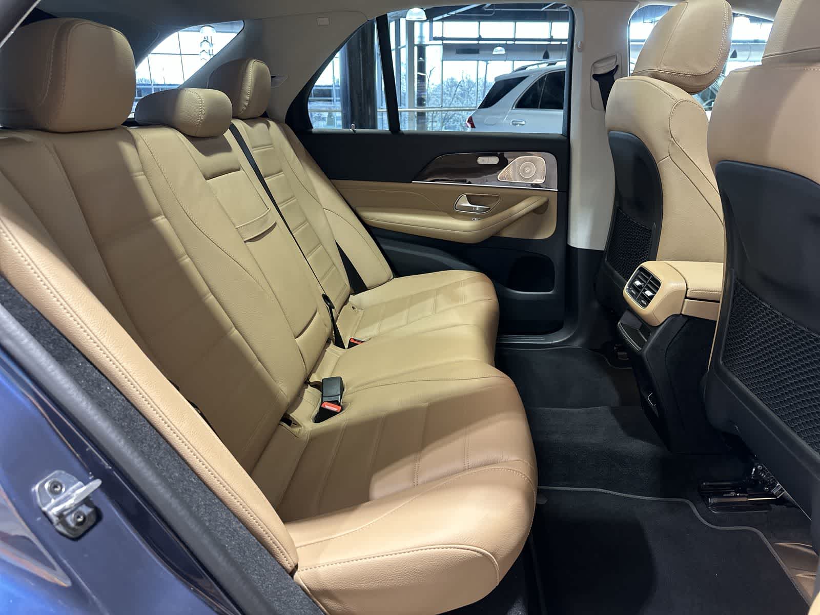 Thumbnail: 2026 Mercedes-Benz GLE - 25