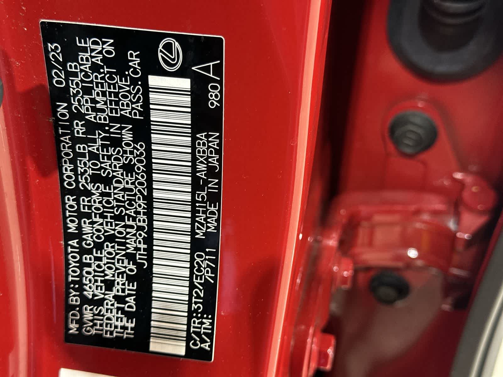 Thumbnail: 2023 Lexus UX - 33