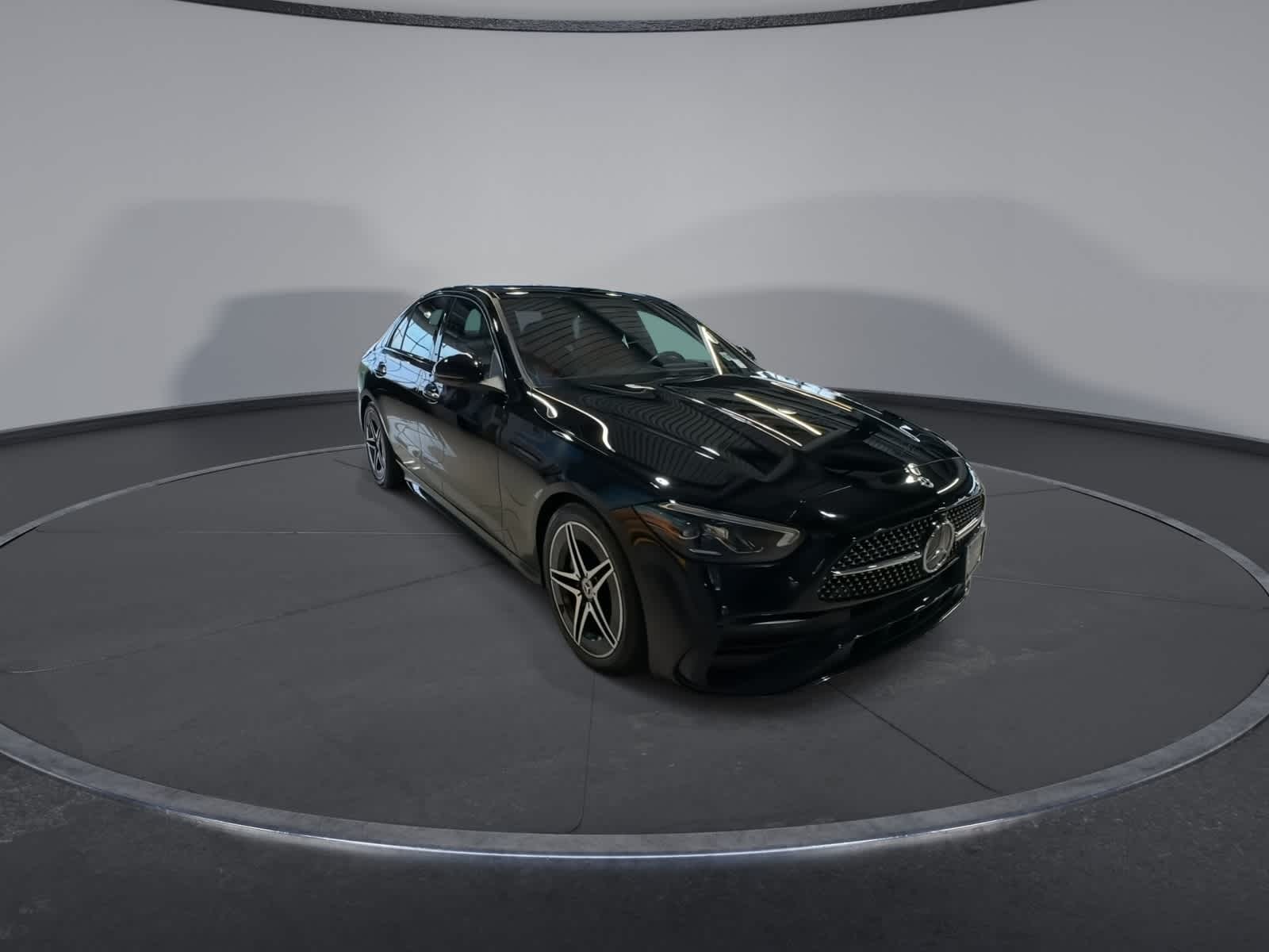 Thumbnail: 2022 Mercedes-Benz C-Class - 2
