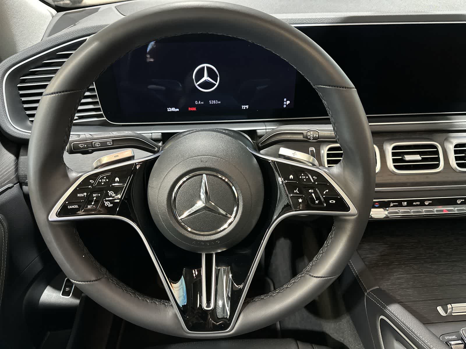 Thumbnail: 2026 Mercedes-Benz GLE - 27