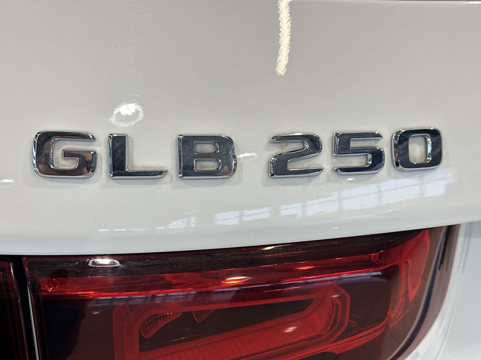 Thumbnail: 2022 Mercedes-Benz GLB - 19