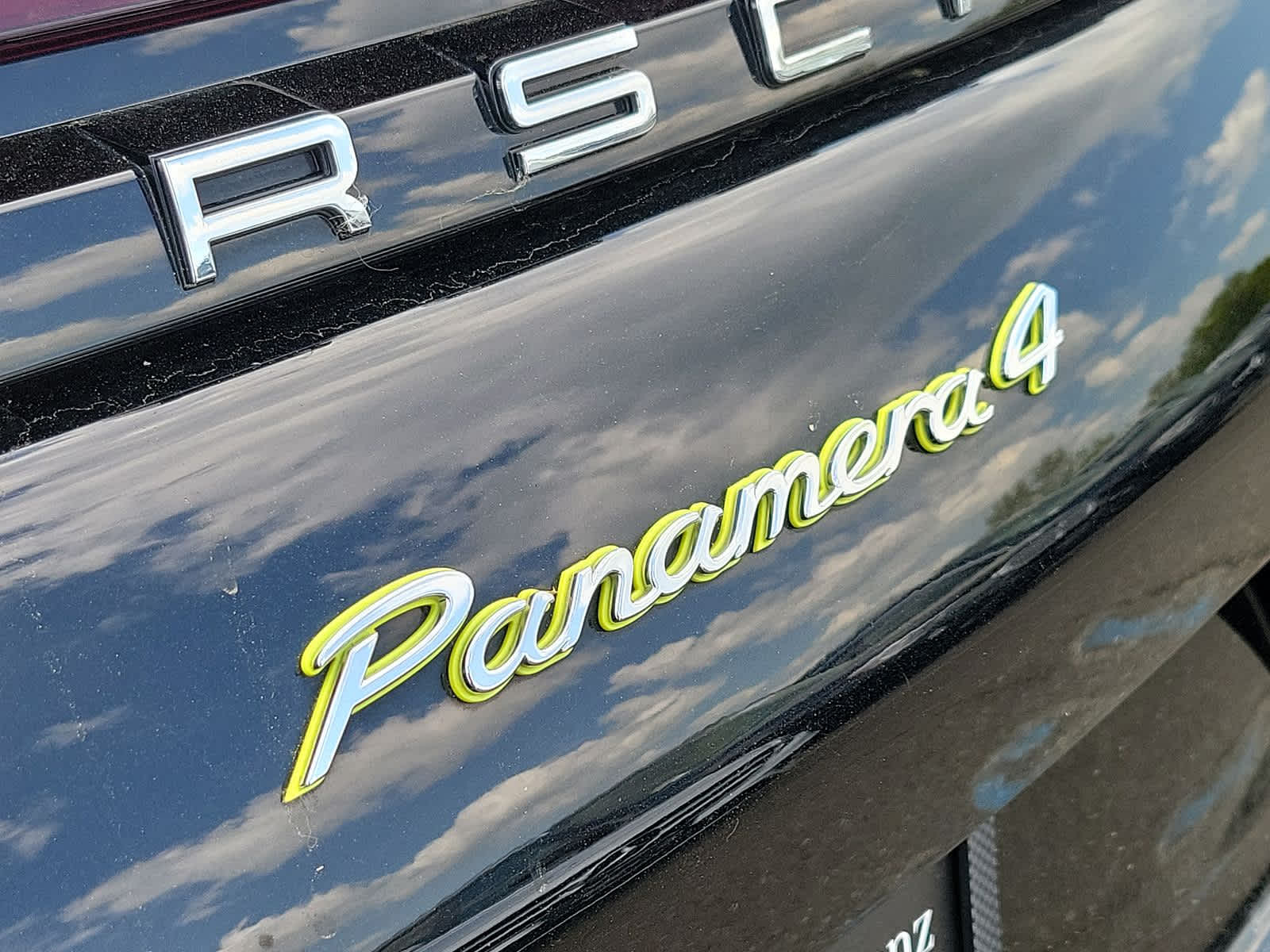 2018 Porsche Panamera 4 24
