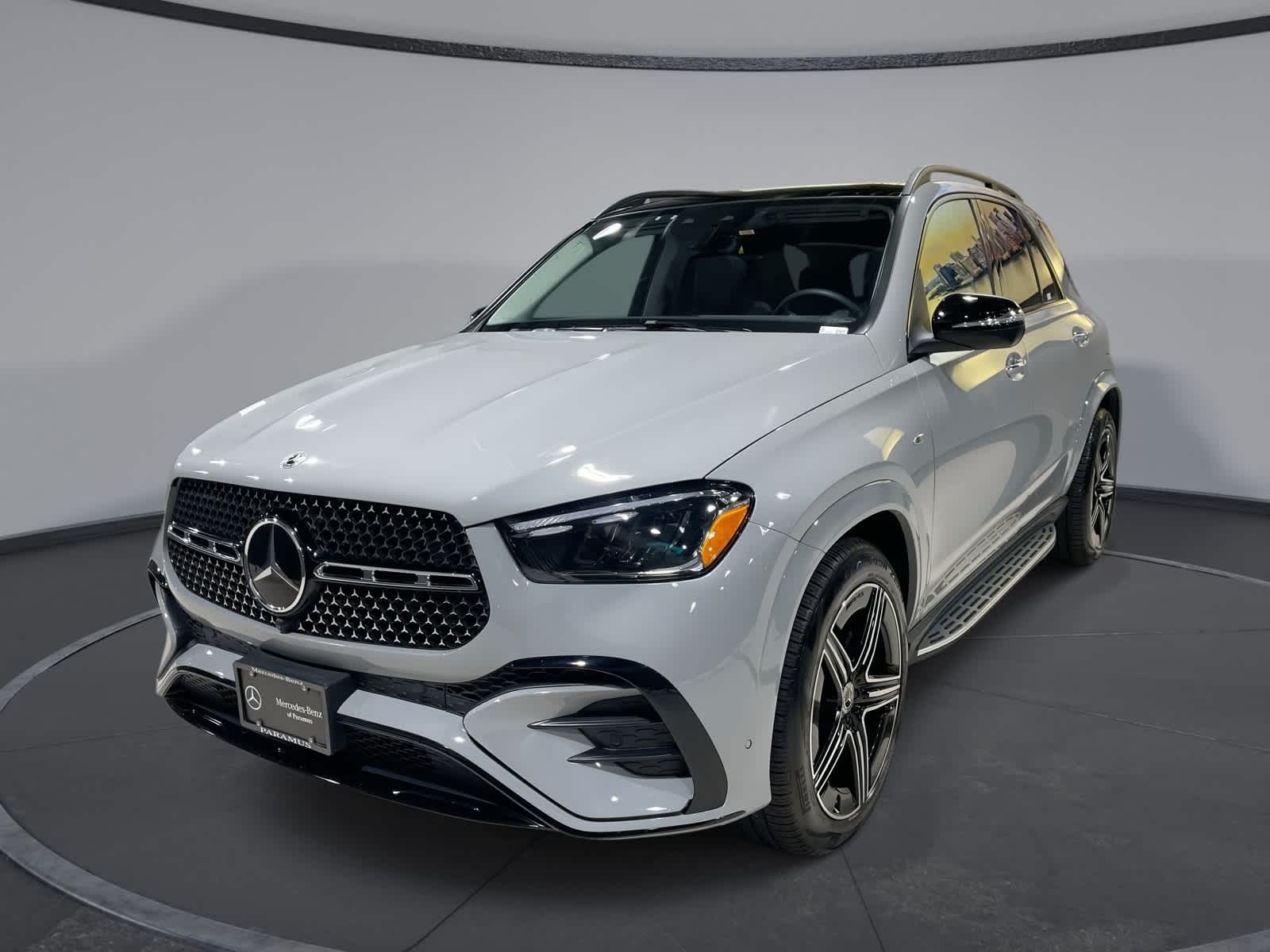 Thumbnail: 2025 Mercedes-Benz GLE - 1
