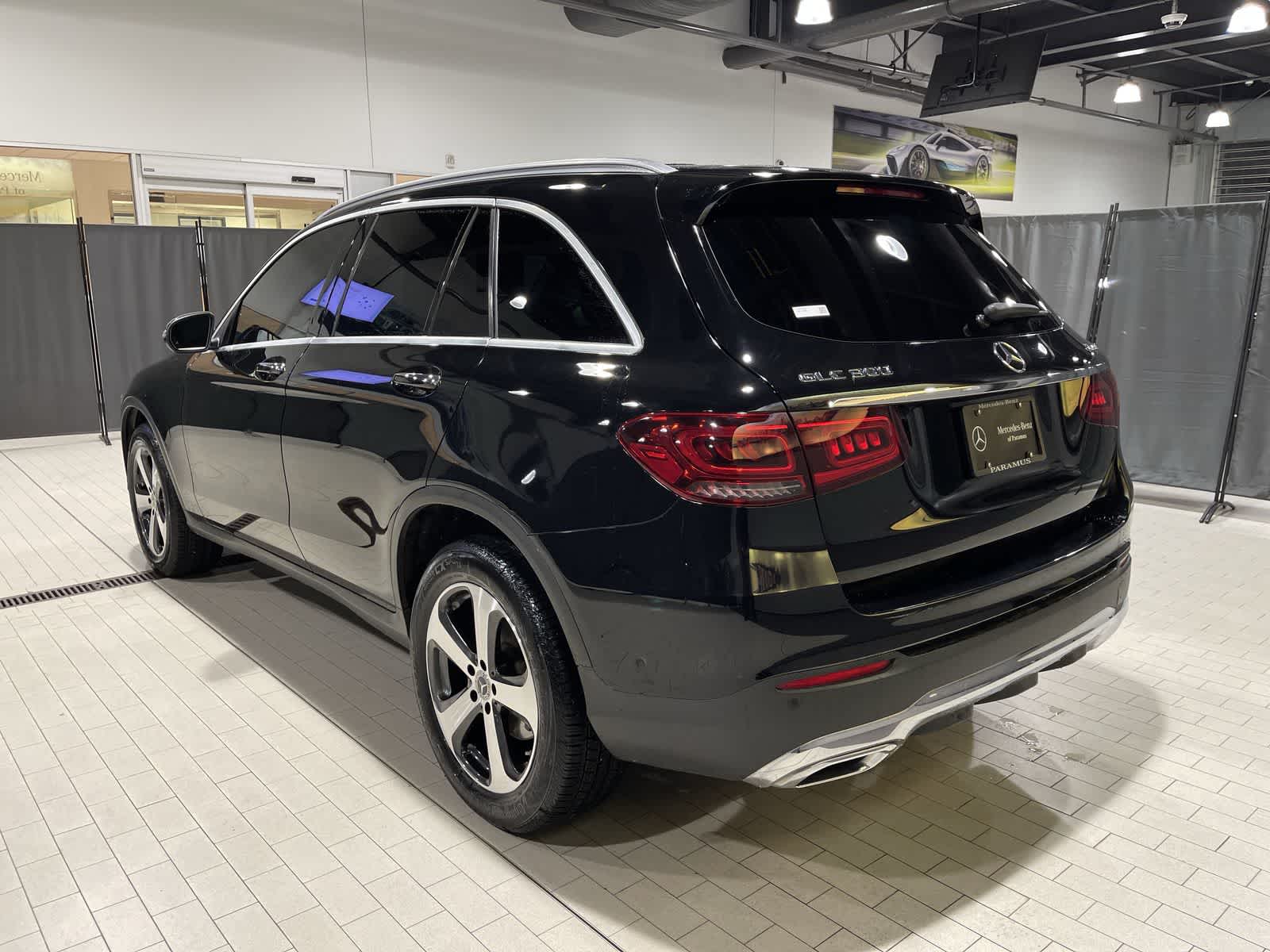 Thumbnail: 2020 Mercedes-Benz GLC - 16