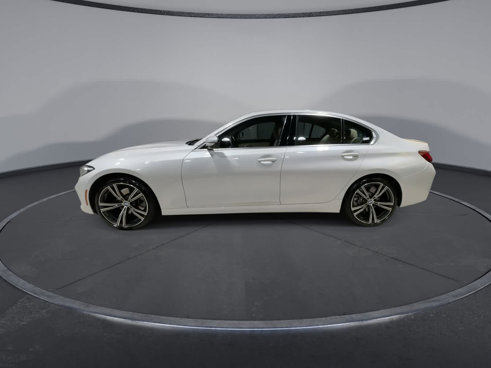 Thumbnail: 2024 BMW 3 Series - 7