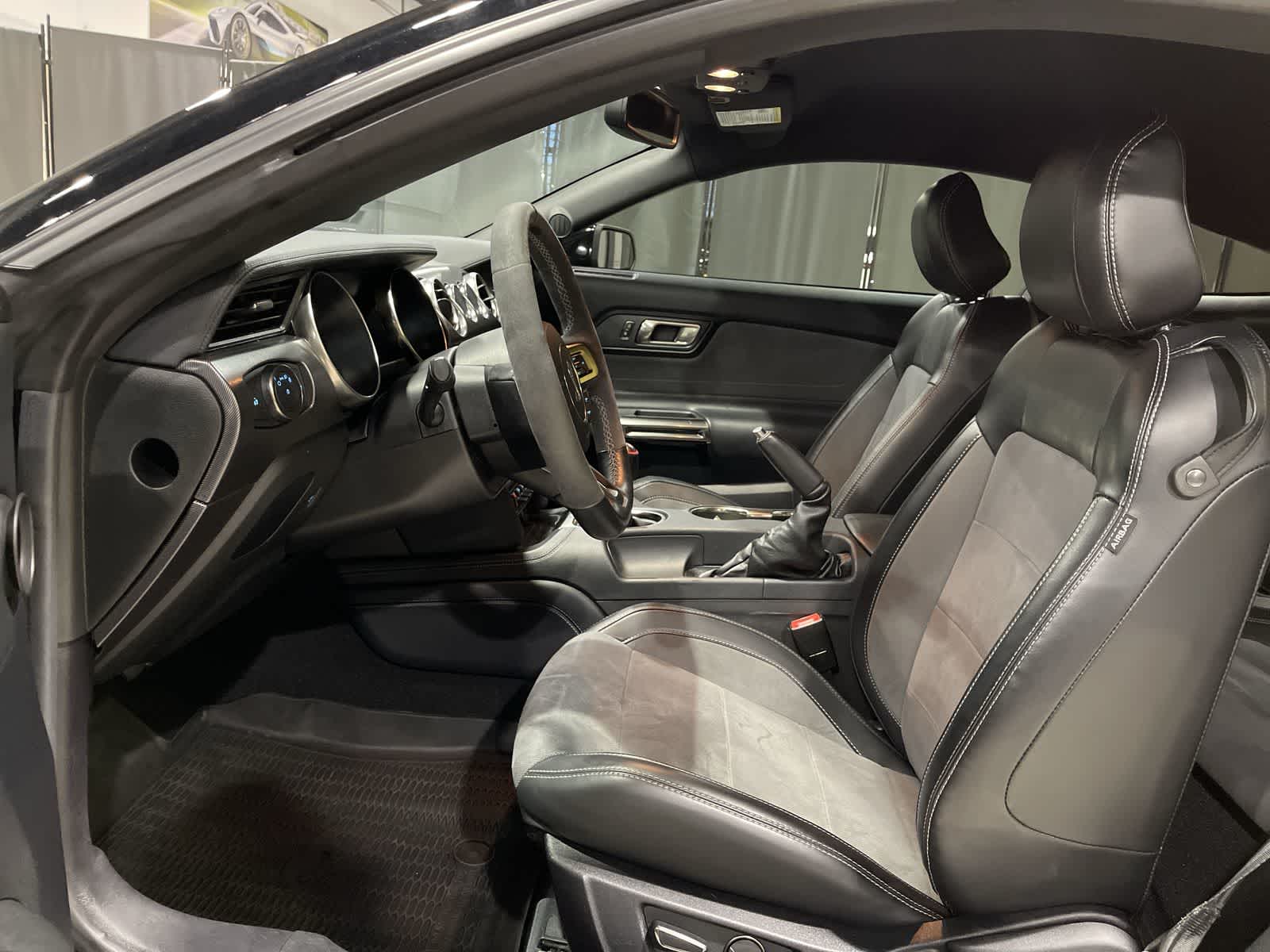 Thumbnail: 2019 Ford Econoline - 23