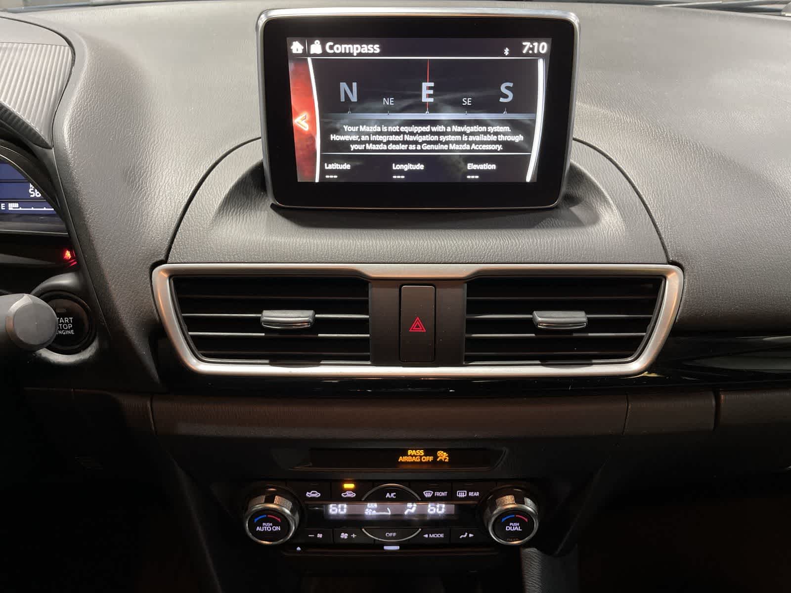 Thumbnail: 2016 Mazda Mazda3 - 28