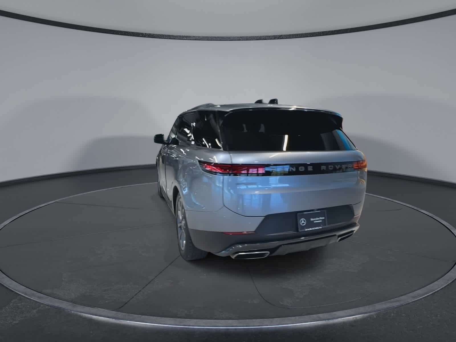 Thumbnail: 2024 Land Rover Range Rover Sport - 9