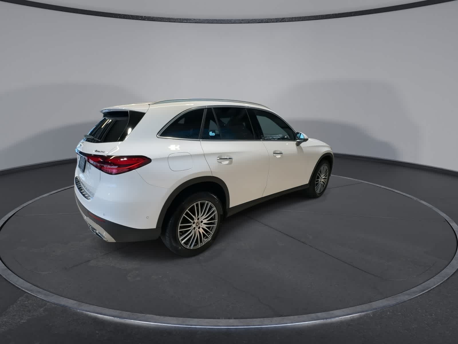 Thumbnail: 2026 Mercedes-Benz GLC - 11