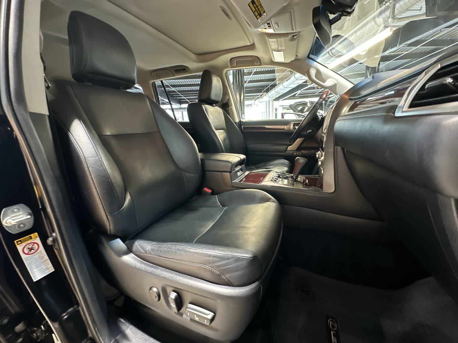 Thumbnail: 2016 Lexus GX - 26