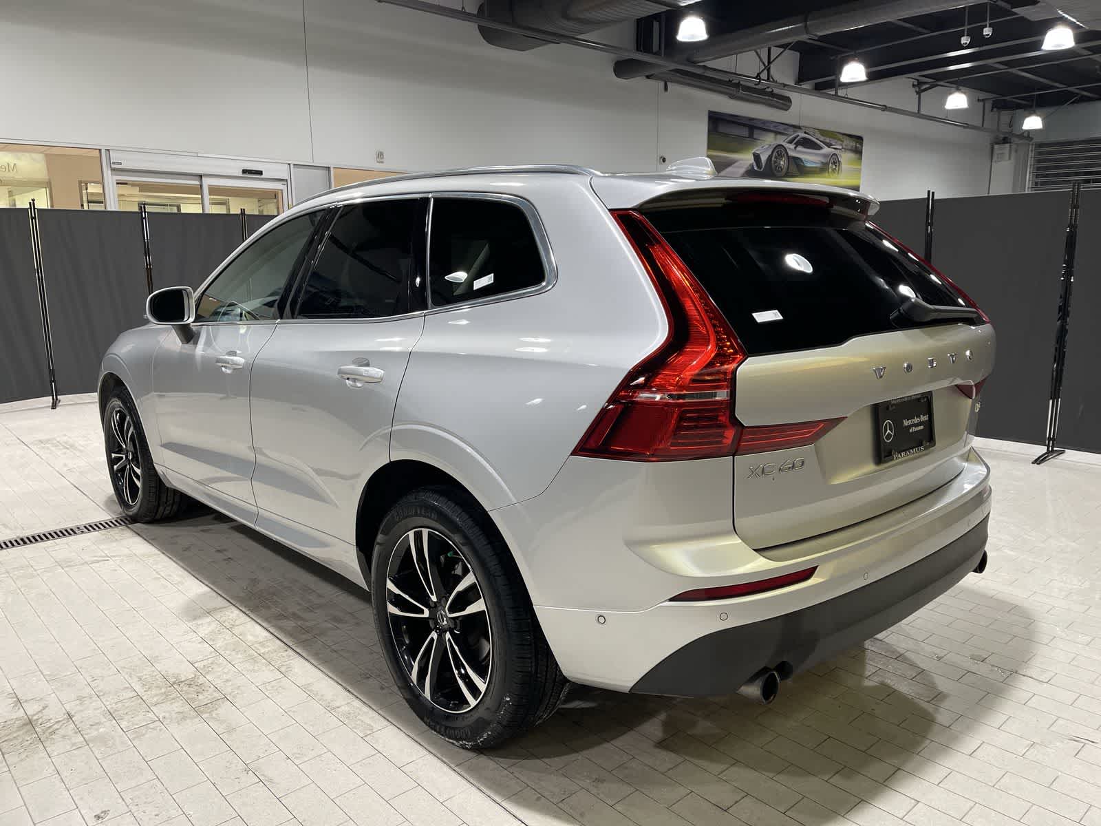 Thumbnail: 2019 Volvo XC60 - 16