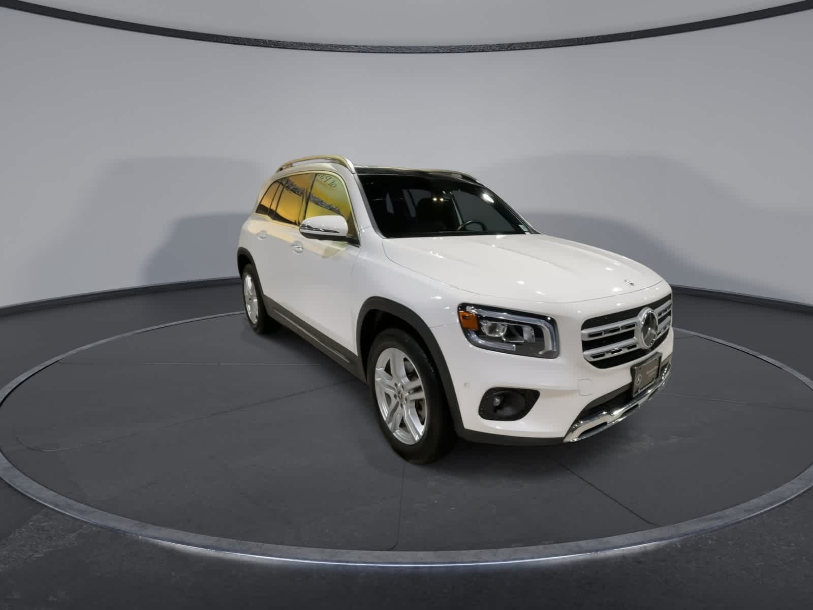 2022 Mercedes Benz GLB 250 4MATIC photo 2