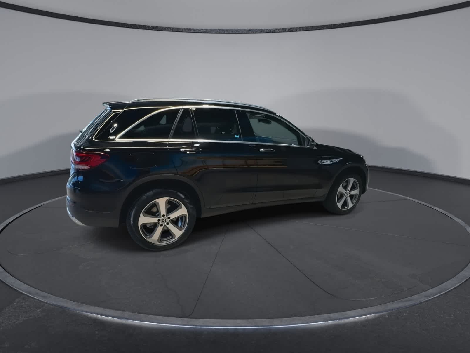 Thumbnail: 2022 Mercedes-Benz GLC - 12