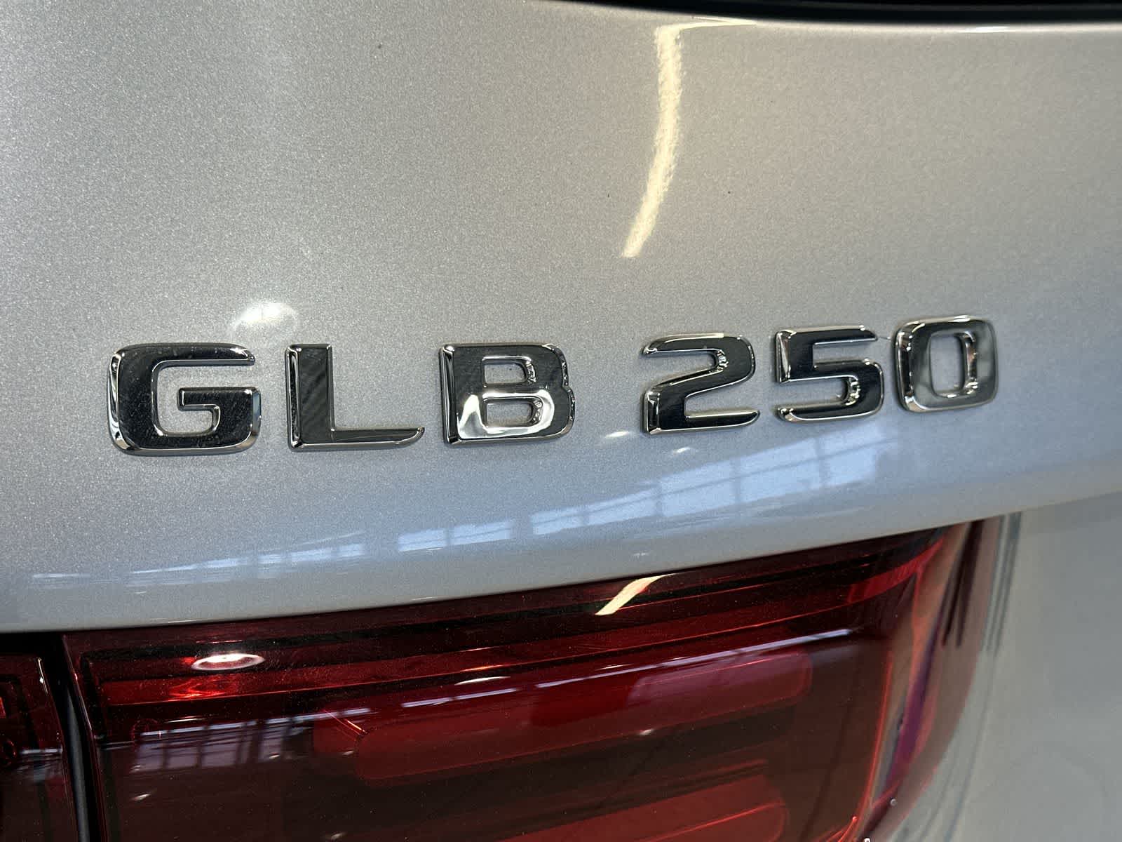 Thumbnail: 2026 Mercedes-Benz GLB - 19