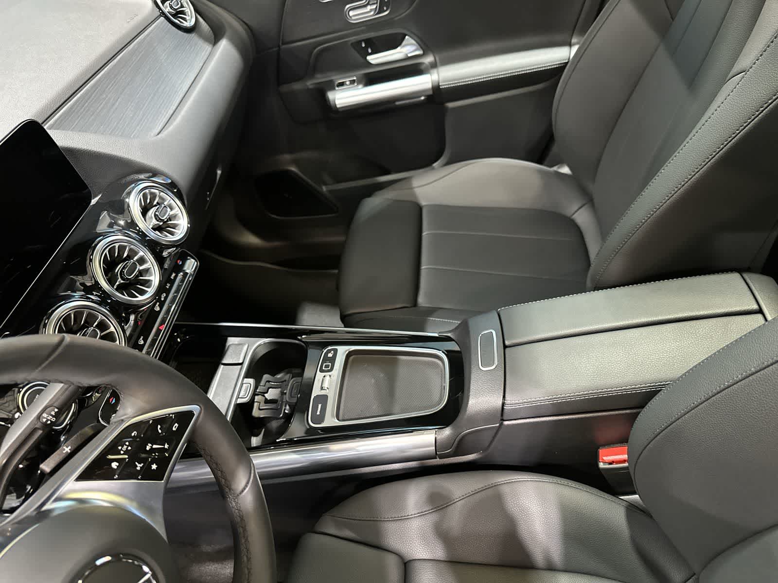 Thumbnail: 2026 Mercedes-Benz GLA - 28