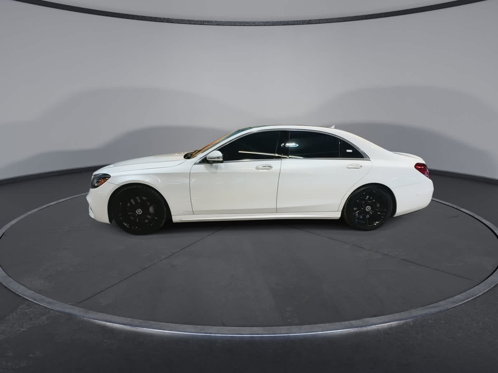 Thumbnail: 2019 Mercedes-Benz S-Class - 6