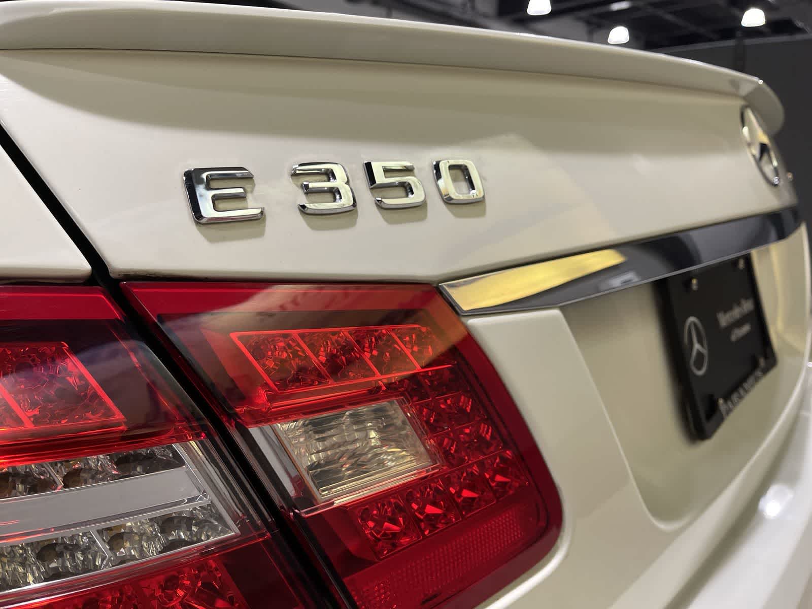 Thumbnail: 2012 Mercedes-Benz E-Class - 19