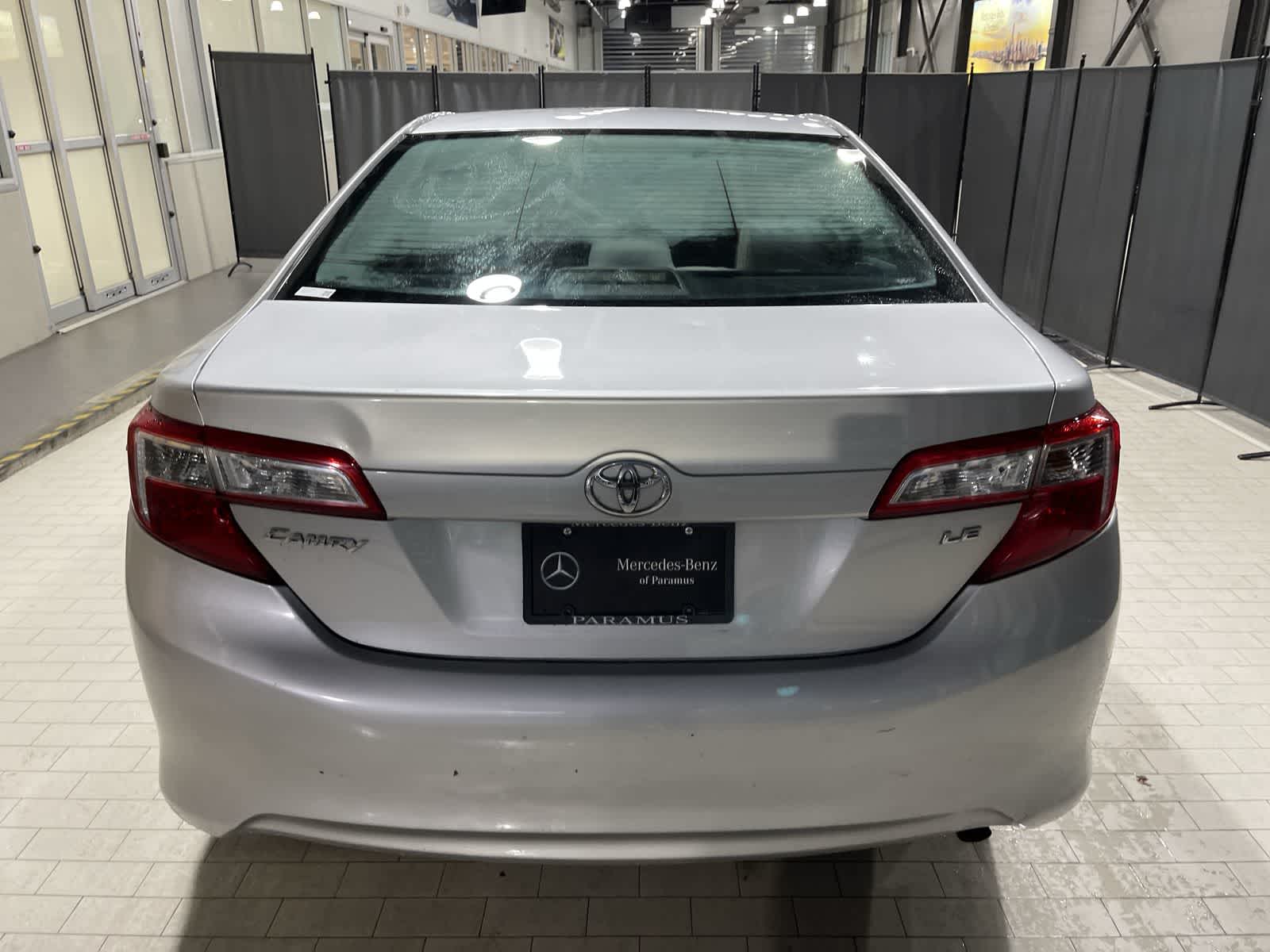 Thumbnail: 2012 Toyota Camry - 17