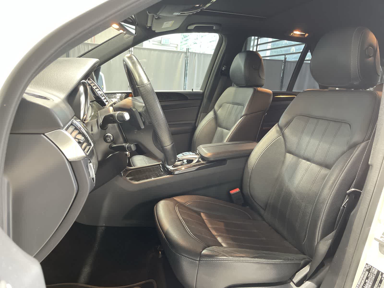 Thumbnail: 2018 Mercedes-Benz GLE - 23