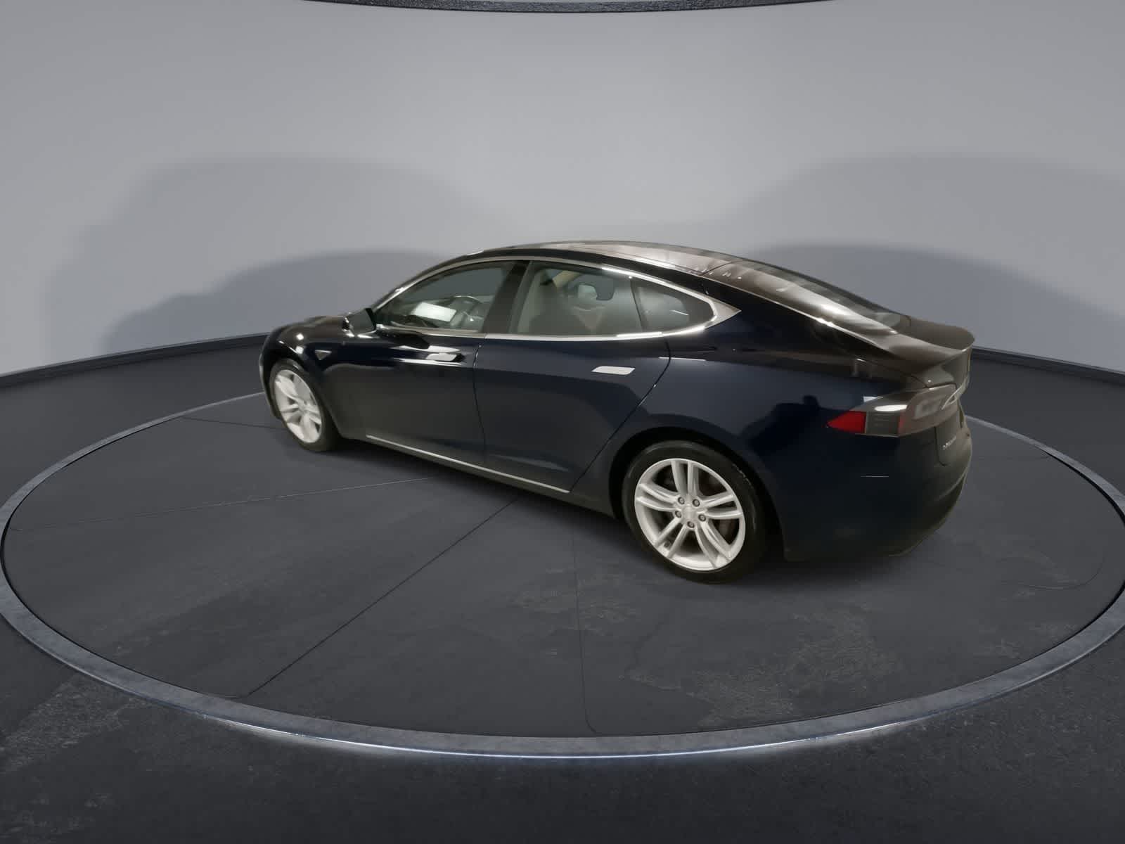 2014 Tesla Model S  9