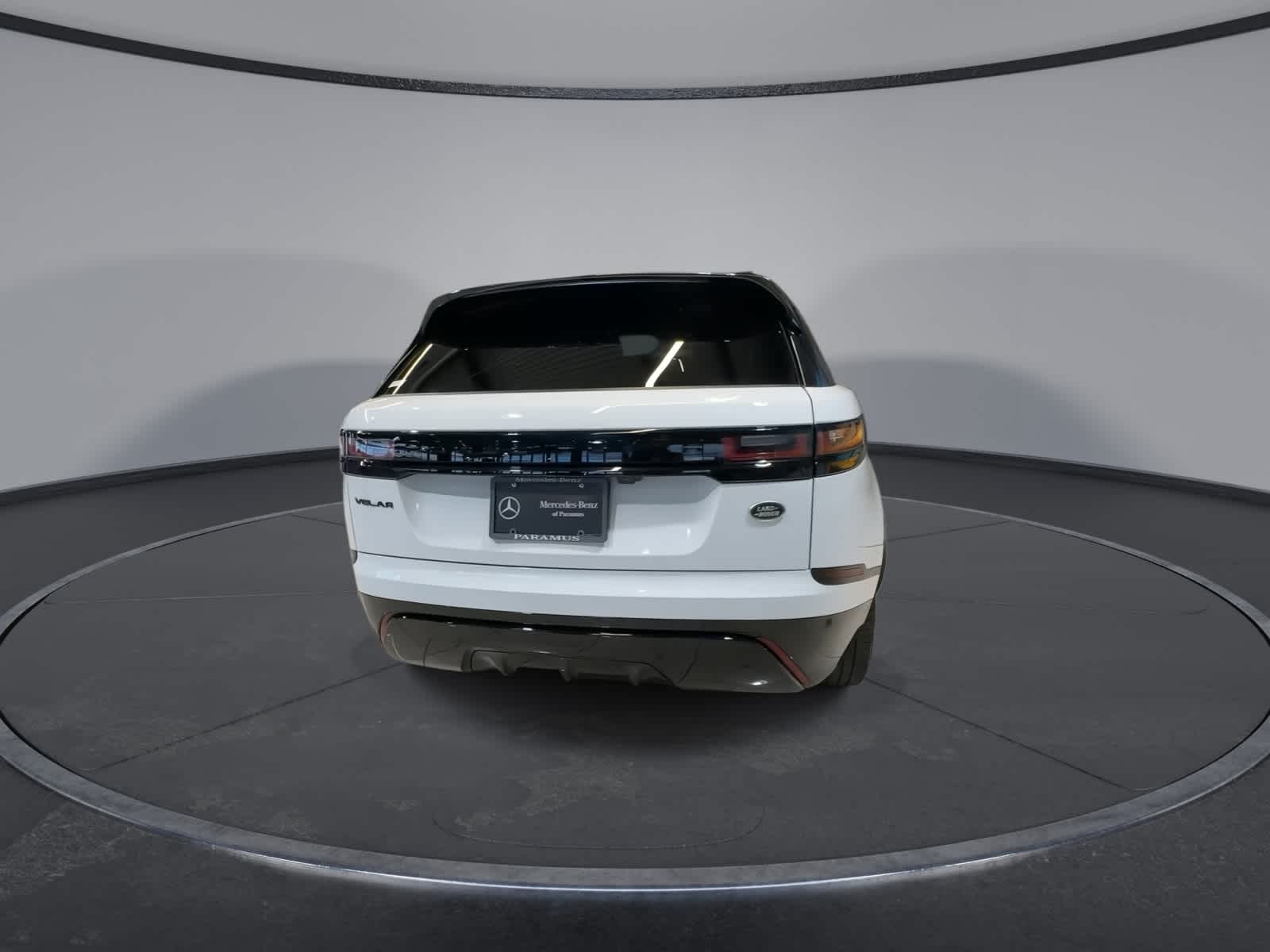 Thumbnail: 2023 Land Rover Range Rover Velar - 10