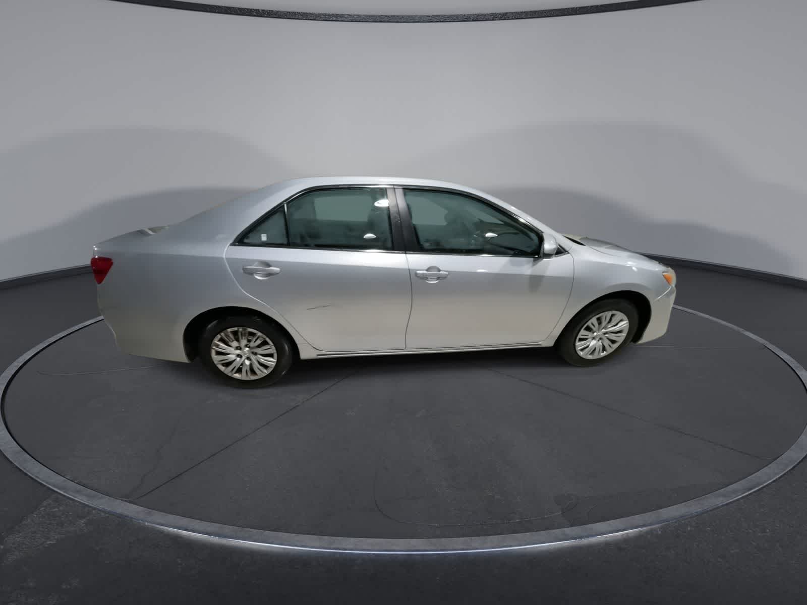 Thumbnail: 2012 Toyota Camry - 13
