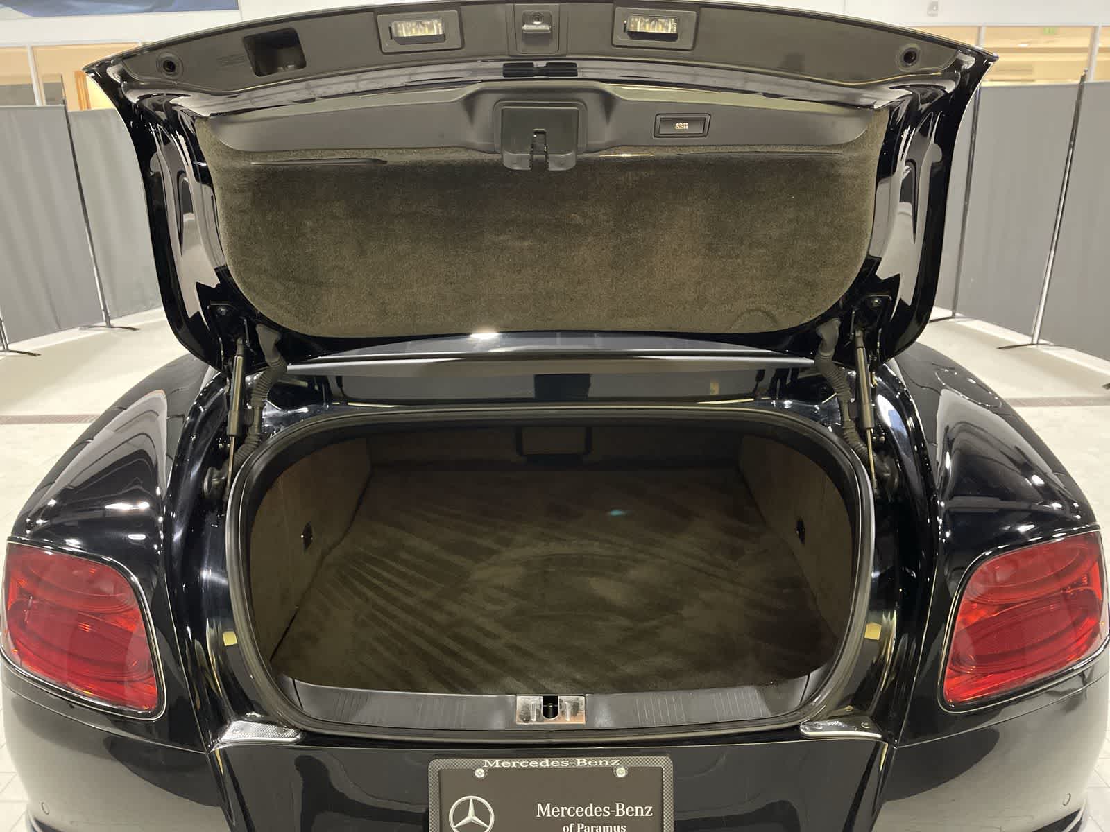 Thumbnail: 2016 Bentley Continental - 31