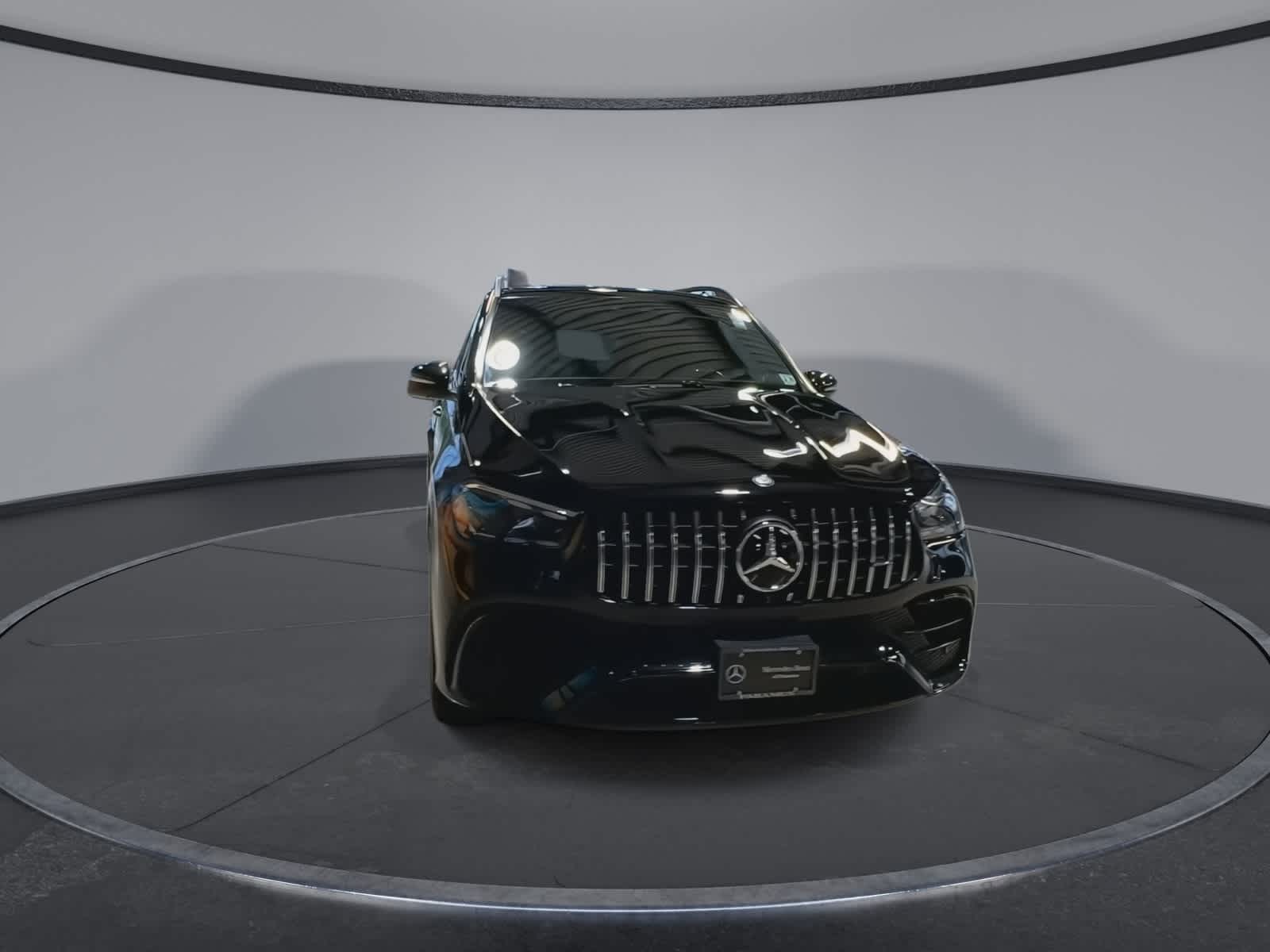 Thumbnail: 2024 Mercedes-Benz GL-Class - 3