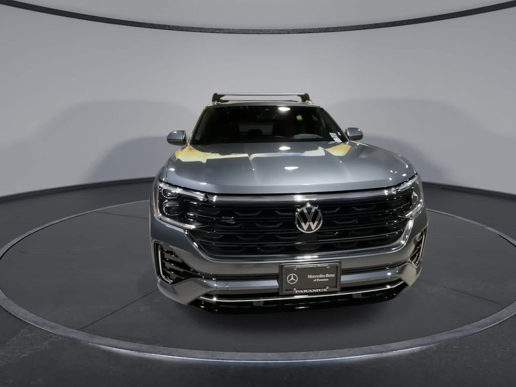 Used 2024 Volkswagen Atlas Cross Sport 2.0T SEL R-Line SUV