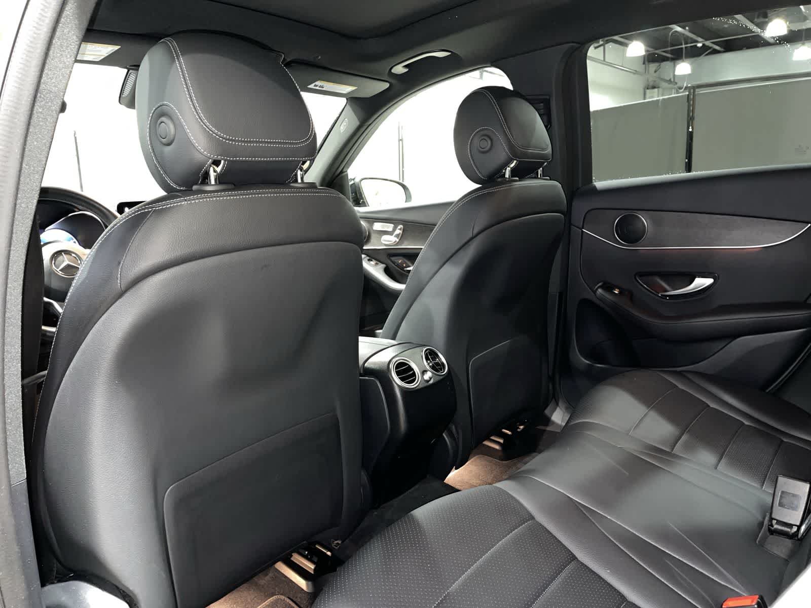 Thumbnail: 2022 Mercedes-Benz GLC - 24