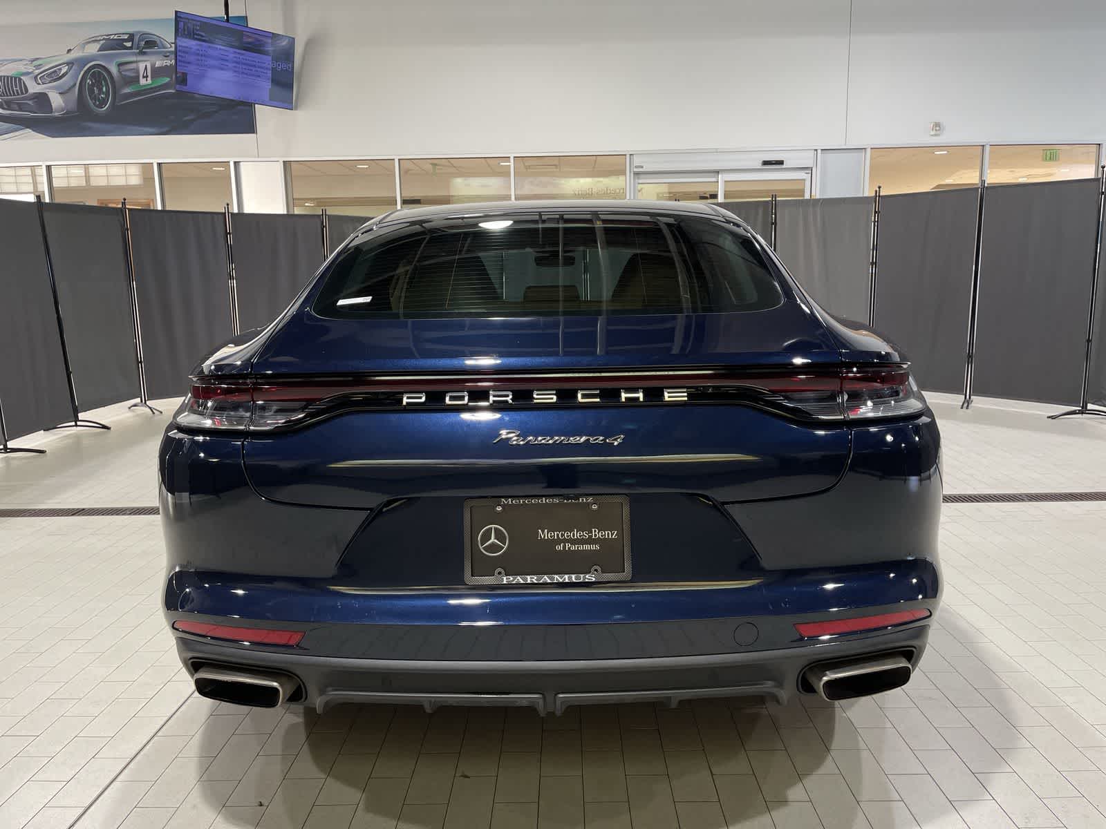 Thumbnail: 2022 Porsche Panamera - 17