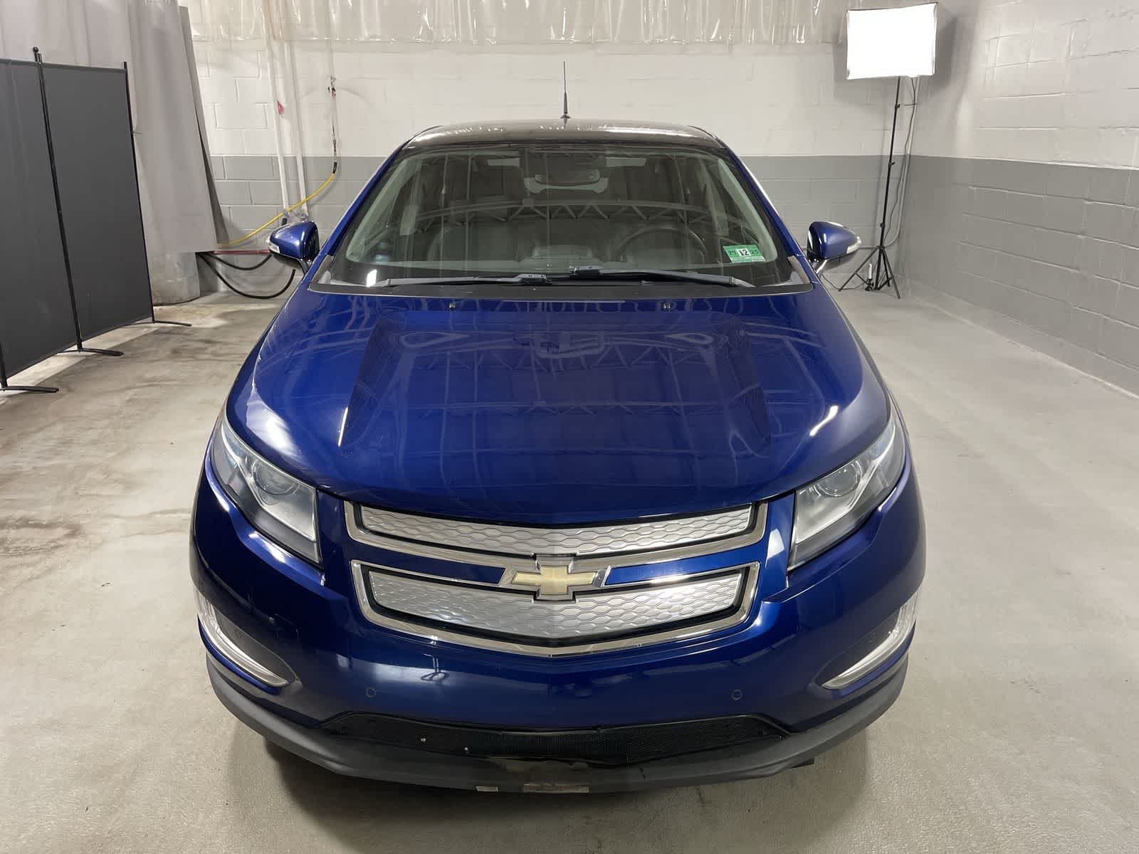 Thumbnail: 2012 Chevrolet Volt - 18