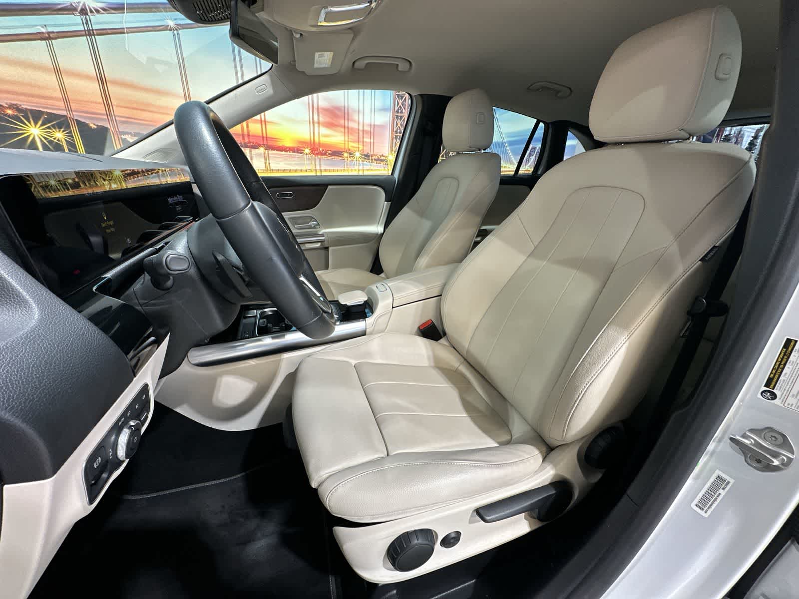 Thumbnail: 2022 Mercedes-Benz GLA - 23