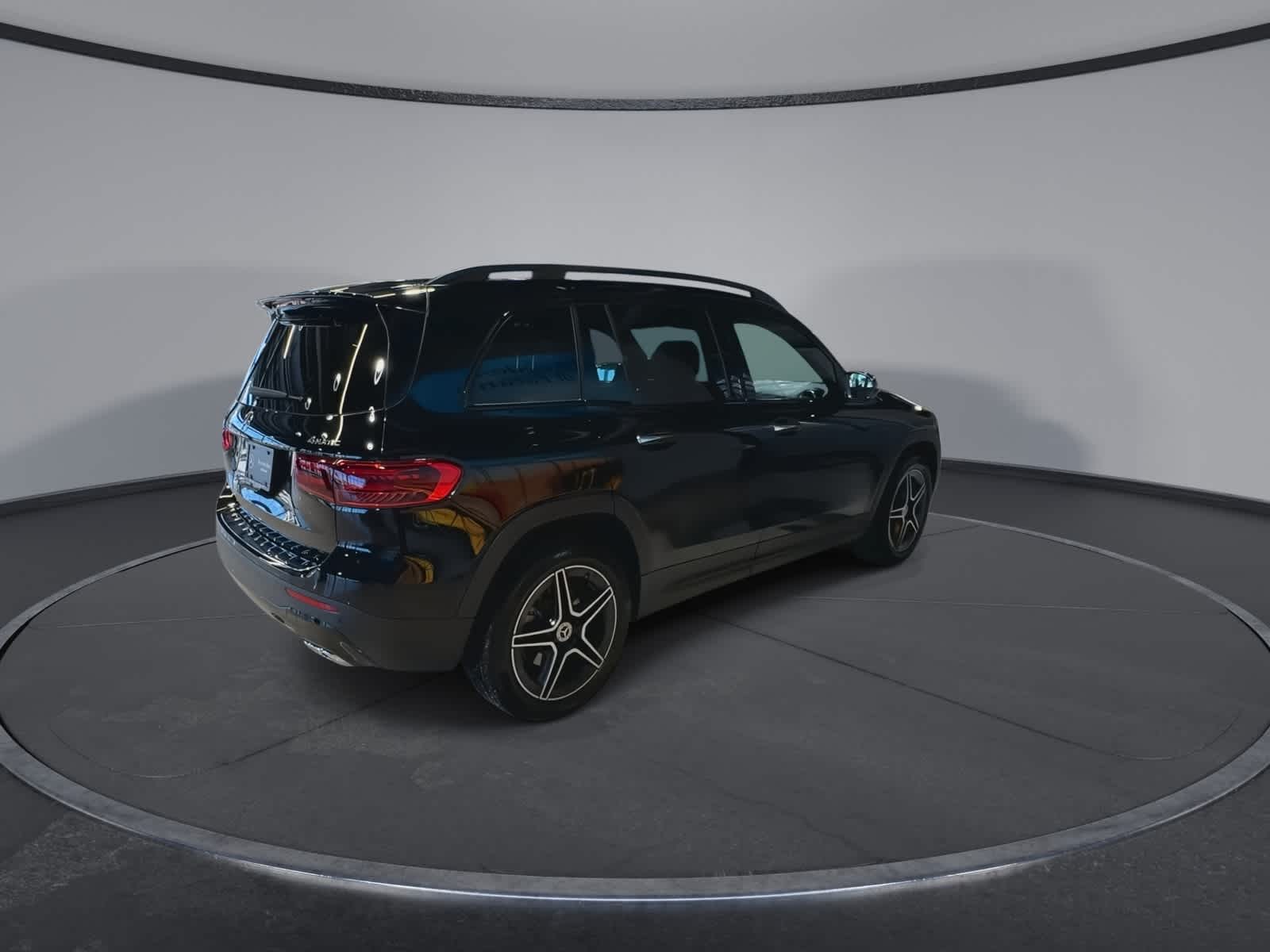 Thumbnail: 2025 Mercedes-Benz GLB - 11