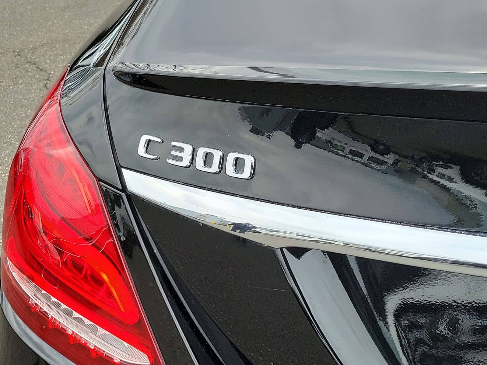 Thumbnail: 2017 Mercedes-Benz C-Class - 24