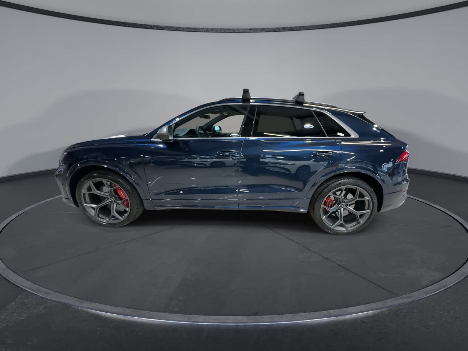Thumbnail: 2025 Audi RS Q8 - 7