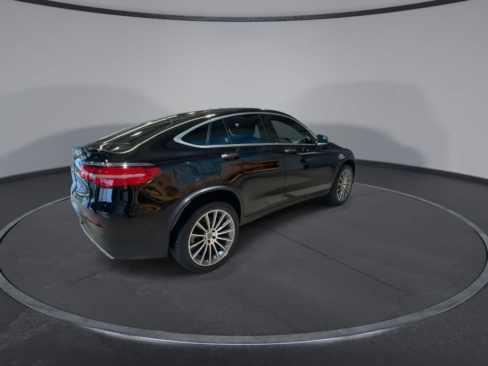 Thumbnail: 2019 Mercedes-Benz GLC - 11