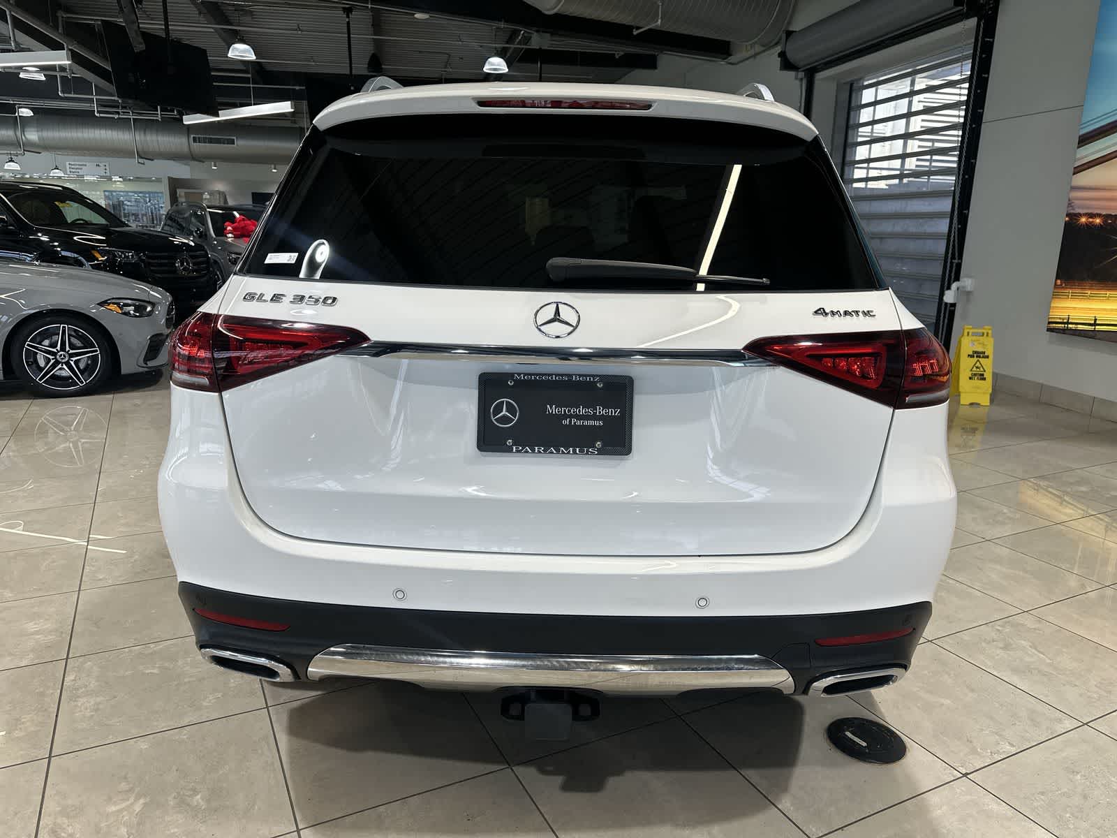Thumbnail: 2022 Mercedes-Benz GLE - 17