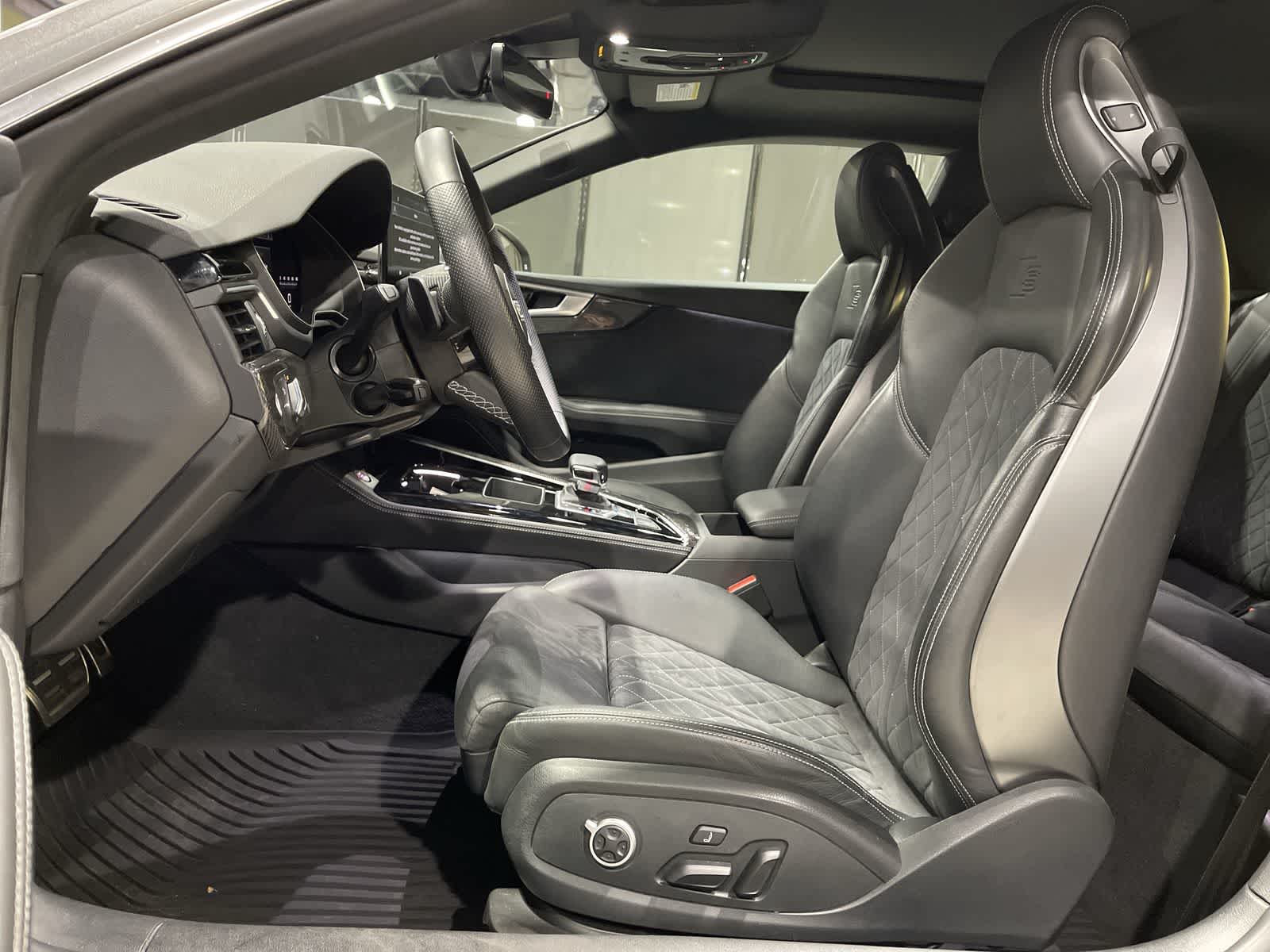 Thumbnail: 2022 Audi S5 - 23