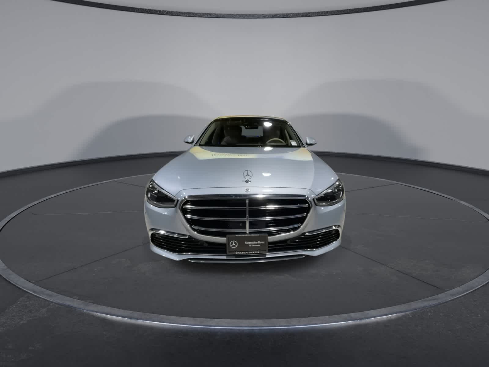 Thumbnail: 2021 Mercedes-Benz S-Class - 4