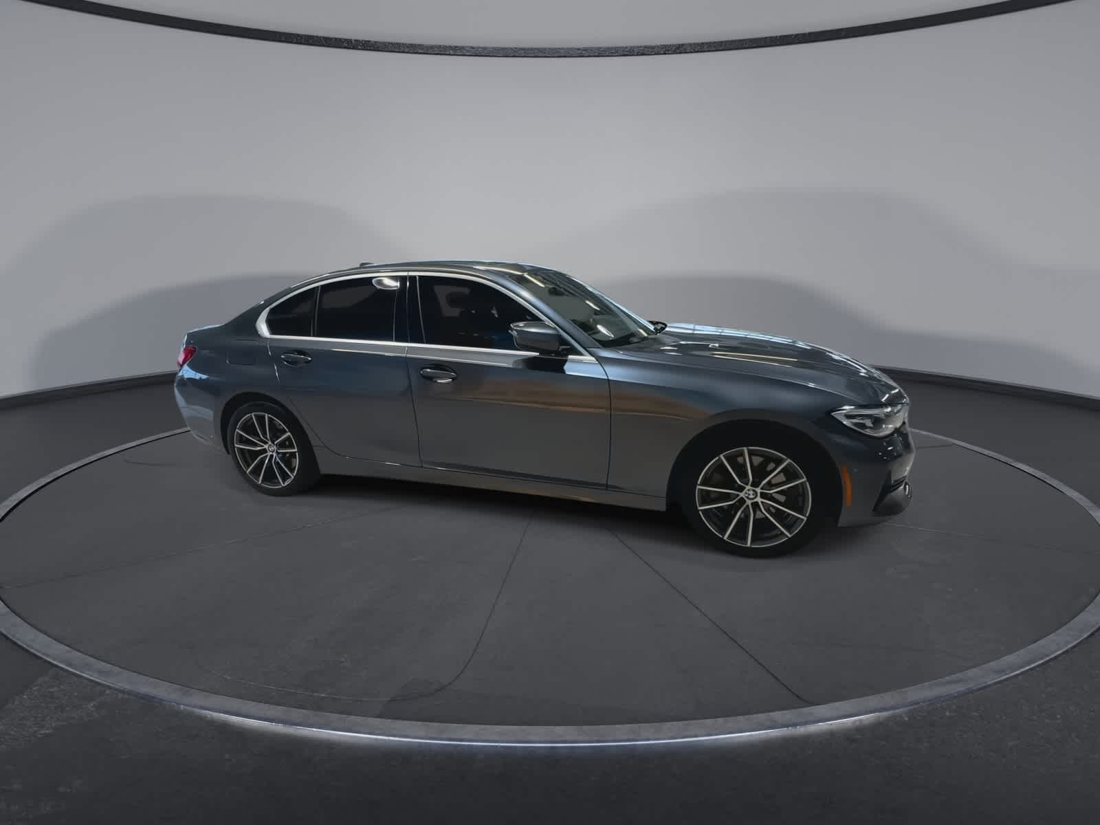 Thumbnail: 2019 BMW 3 Series - 13
