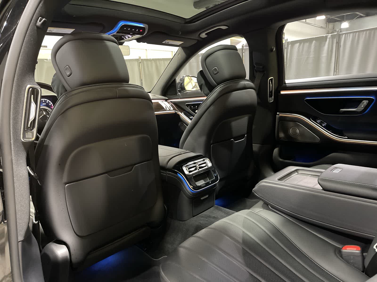 Thumbnail: 2023 Mercedes-Benz S-Class - 24