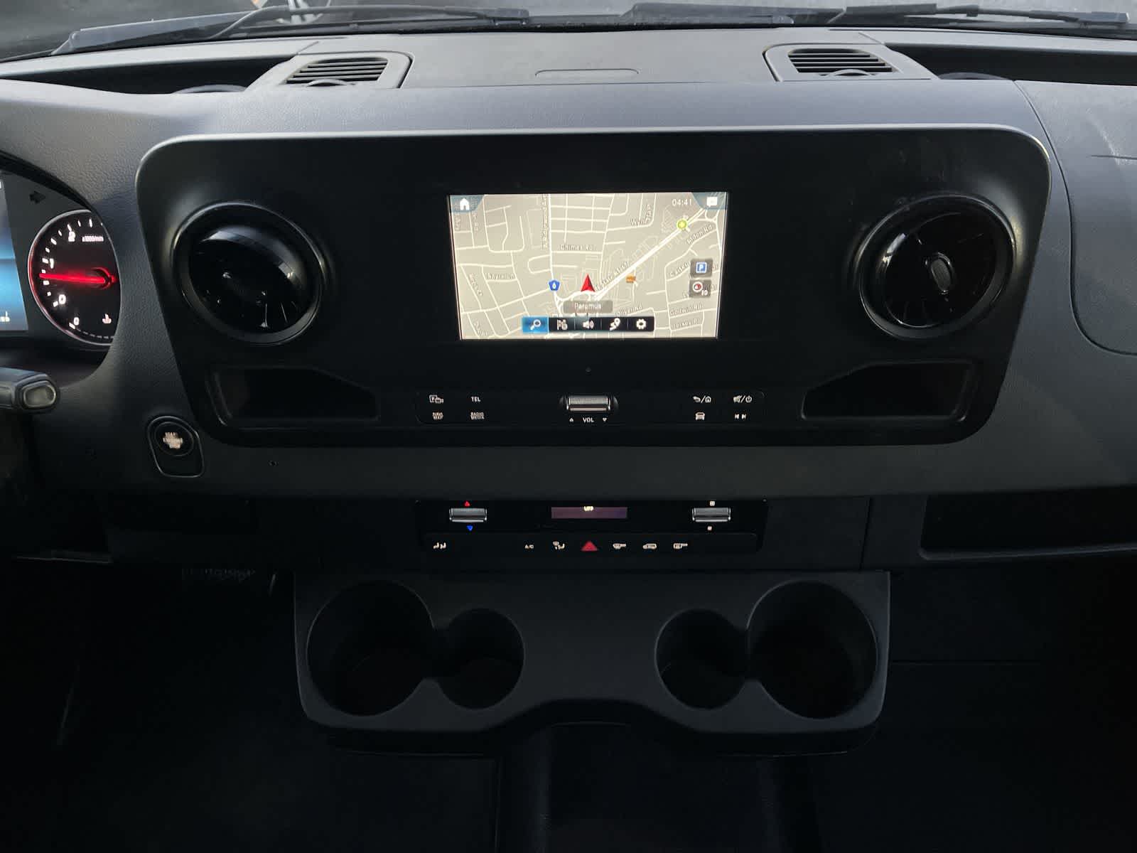 Thumbnail: 2019 Mercedes-Benz Sprinter - 28