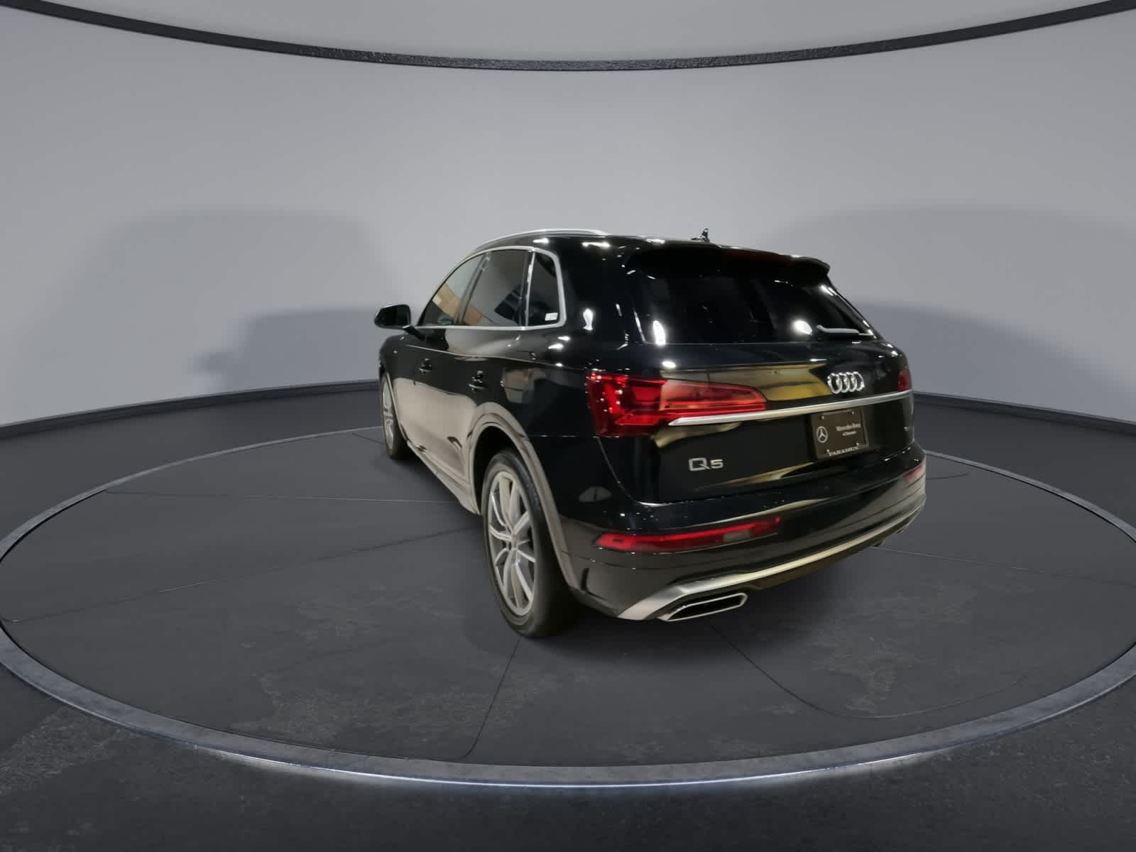 Thumbnail: 2021 Audi Q5 - 8